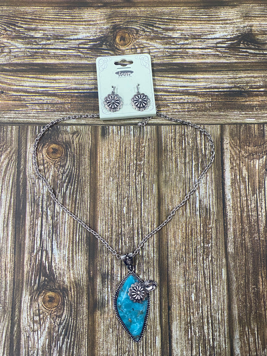 Black and Turquoise Thilia Necklace and Earring Set