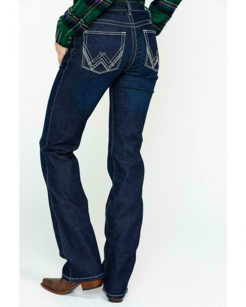 Wrangler Woman's mid rise Ulimate riding jean - Q BABY Indigo